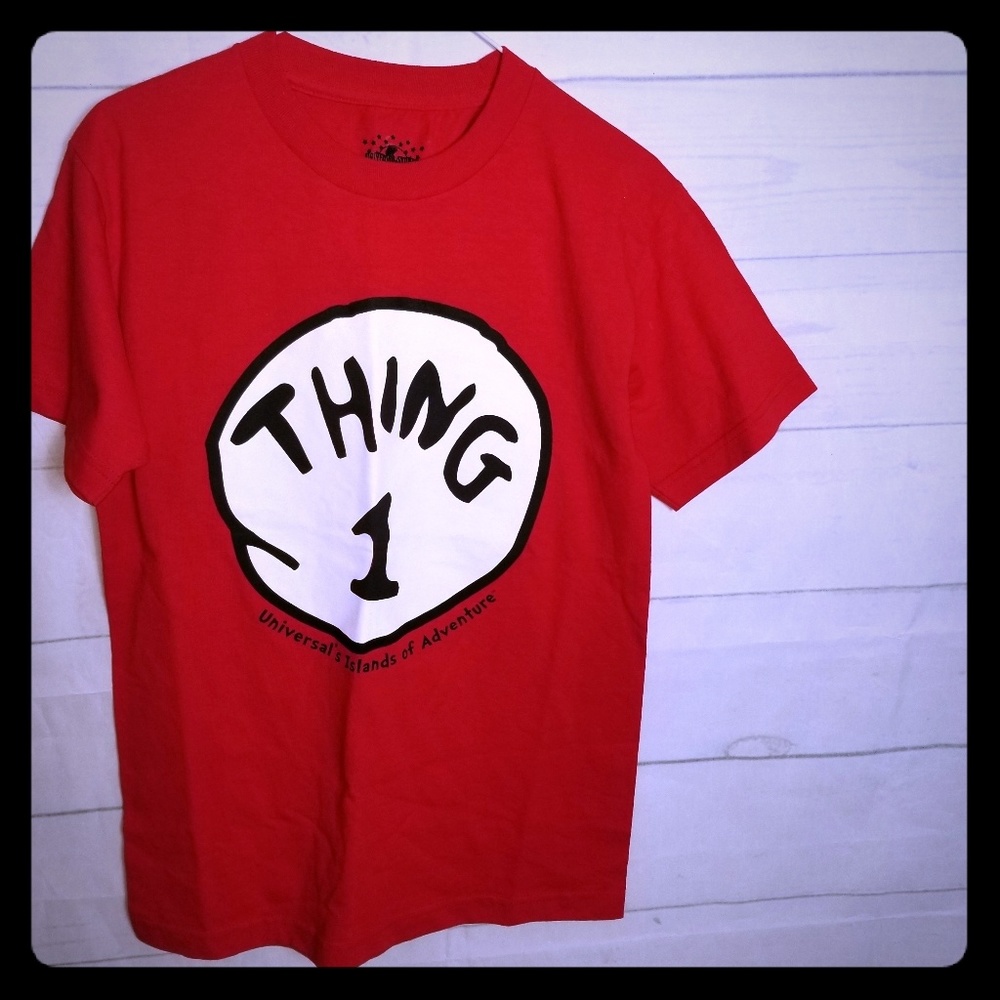 Red and White Thing 1 Graphic T-shirt sz S NWT